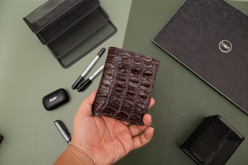 Ví da cá sấu da lưng 1 mặt - Leather Wallet Crocodile S2021 - Mã S92B - Dáng đứng